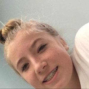 Meet your Posher, Lydia